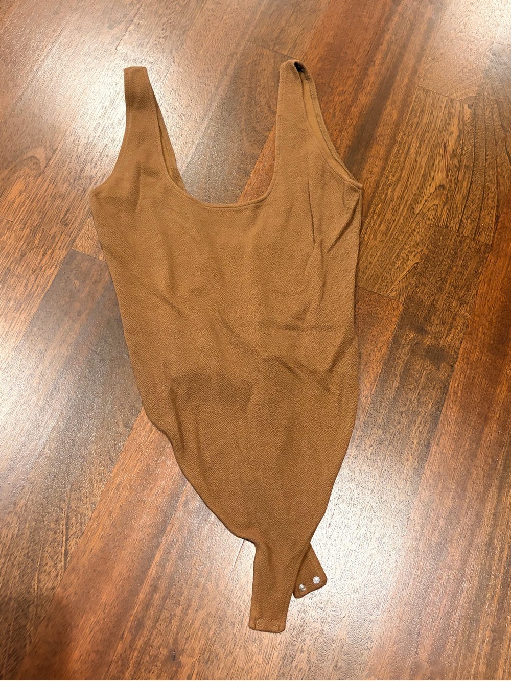 Vince Brown Scoop Neck Ribbed Bodysuit